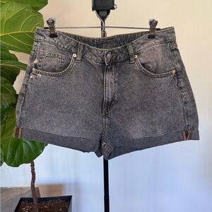 H&M Washed Black High-Rise Denim Shorts Size 12